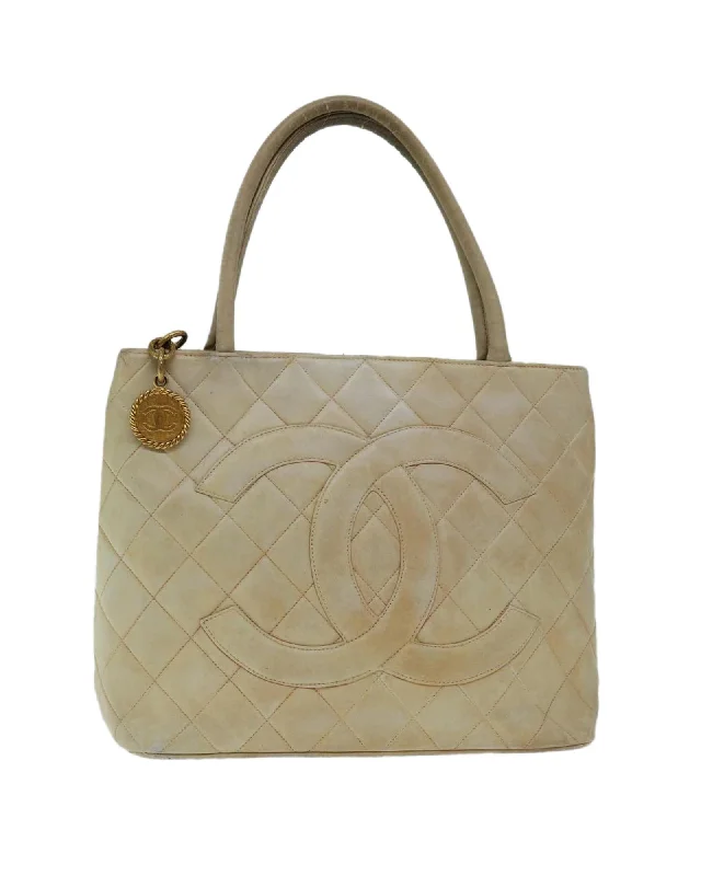 Beige Lamb Skin Tote Bag with CC Logo and Accessories - CD Rank